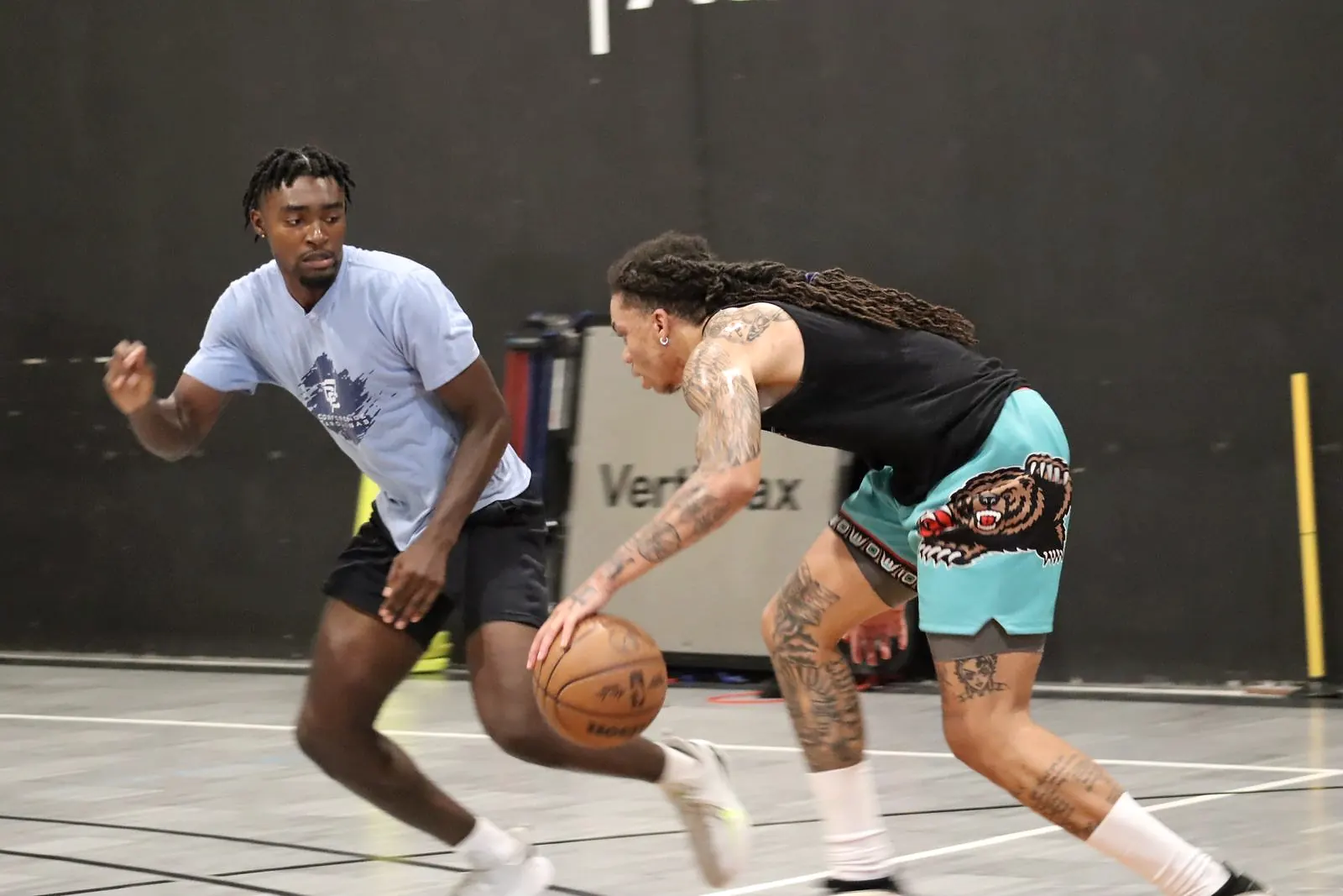 Live 1-on-1 basketball reps
